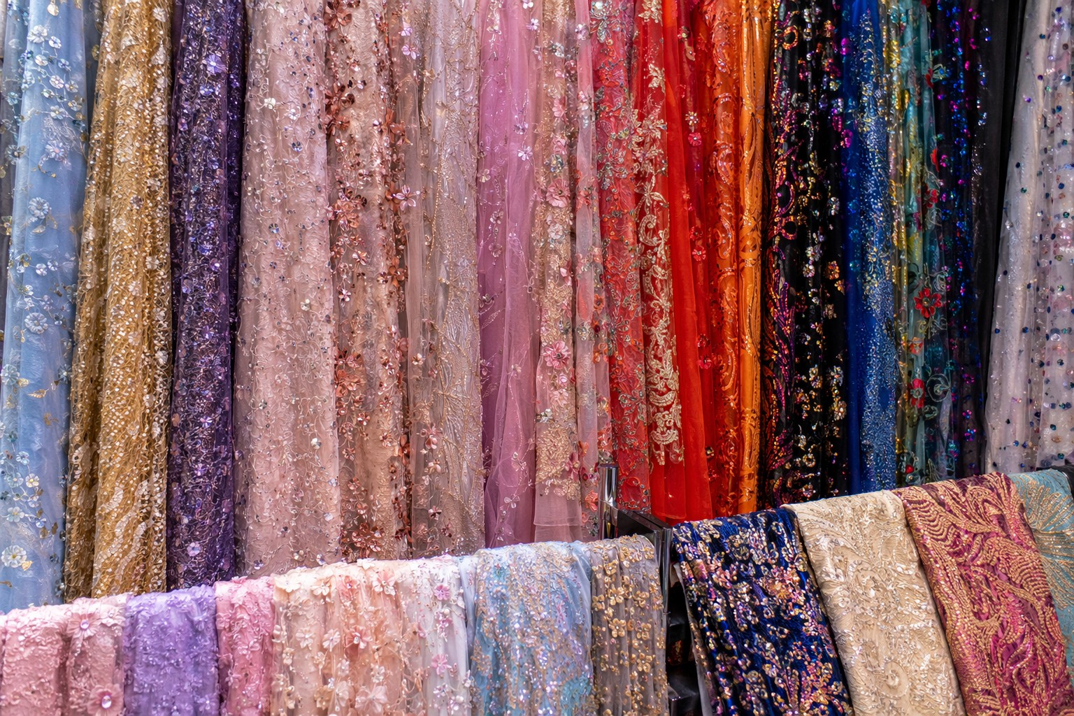 Canton Fair decorative fabric exhibition samples for wholesale sourcing