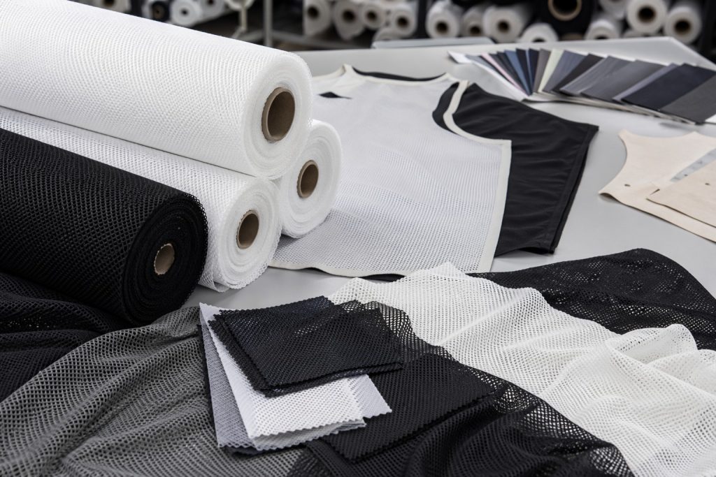 Polyester mesh fabric rolls for sportswear and lining wholesale sourcing
